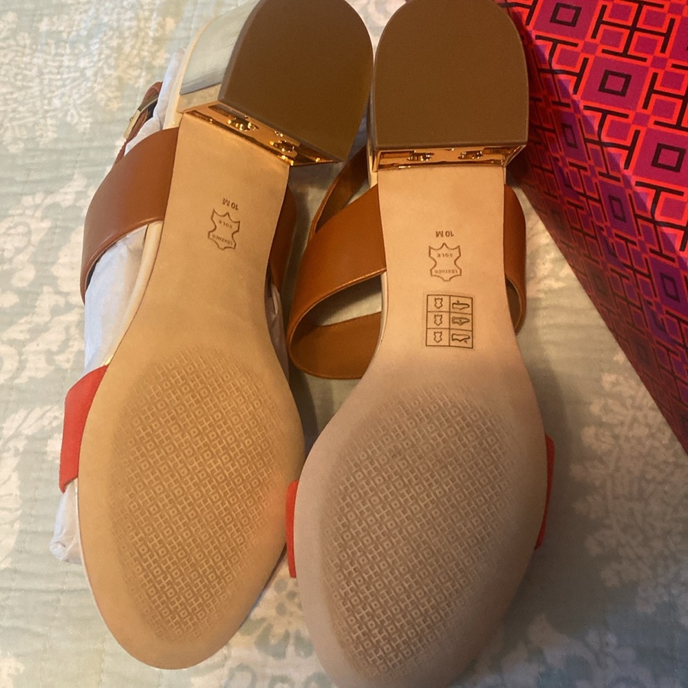 Tory Burch sandal. NWT size 10 - Picture 3 of 4